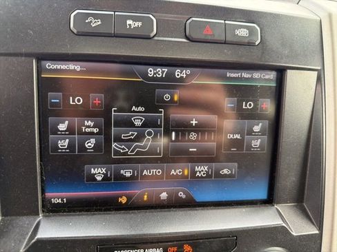 Used 2015 Ford F150 King Ranch w/ Equipment Group 601A Luxury AWD/4WD image 19