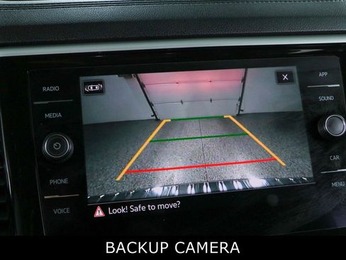Used 2022 Volkswagen Atlas SE FWD image 18