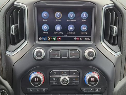 Used 2021 GMC Sierra 3500 AT4 AWD/4WD image 3