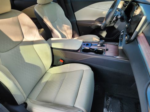 Used 2025 Lexus RX 350 FWD w/ Convenience Package image 6