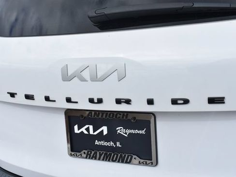 Used 2022 Kia Telluride EX w/ EX Premium Package AWD/4WD image 16