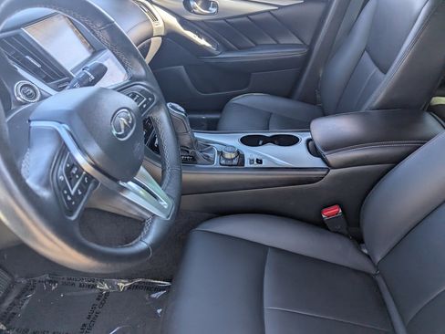 Used 2019 INFINITI Q50 Luxe w/ Essential Package (3.0T Luxe) image 19