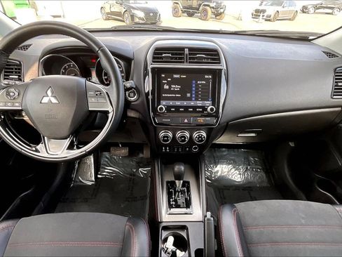 Used 2024 Mitsubishi Outlander Sport SE image 12