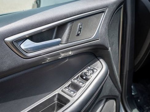 Used 2023 Ford Edge SE AWD/4WD image 47