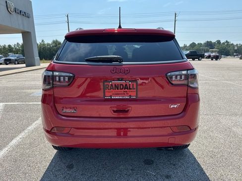 Certified 2022 Jeep Compass Limited image 7