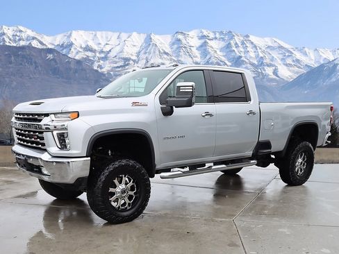 Used 2021 Chevrolet Silverado 3500 LTZ w/ LTZ Premium Package image 2