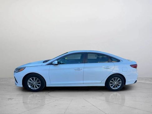 Used 2018 Hyundai Sonata SE FWD image 12