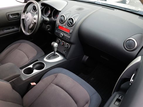 Used 2010 Nissan Rogue SL w/ Premium Pkg image 18