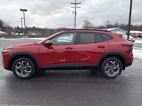 New 2026 Chevrolet Trax LT w/ Driver Confidence Package image 7