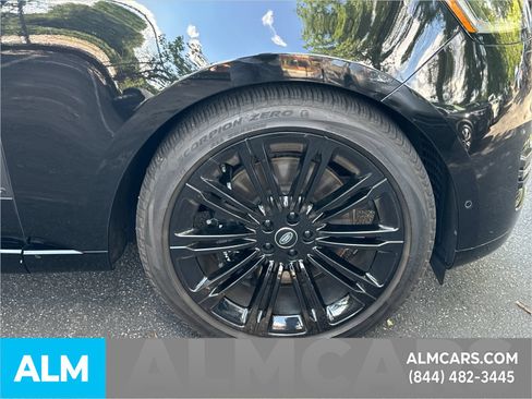 Used 2024 Land Rover Range Rover Long Wheelbase Autobiography AWD/4WD image 14