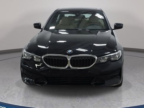 Used 2019 BMW 330i xDrive Sedan w/ Driving Assistance Package AWD/4WD image 3