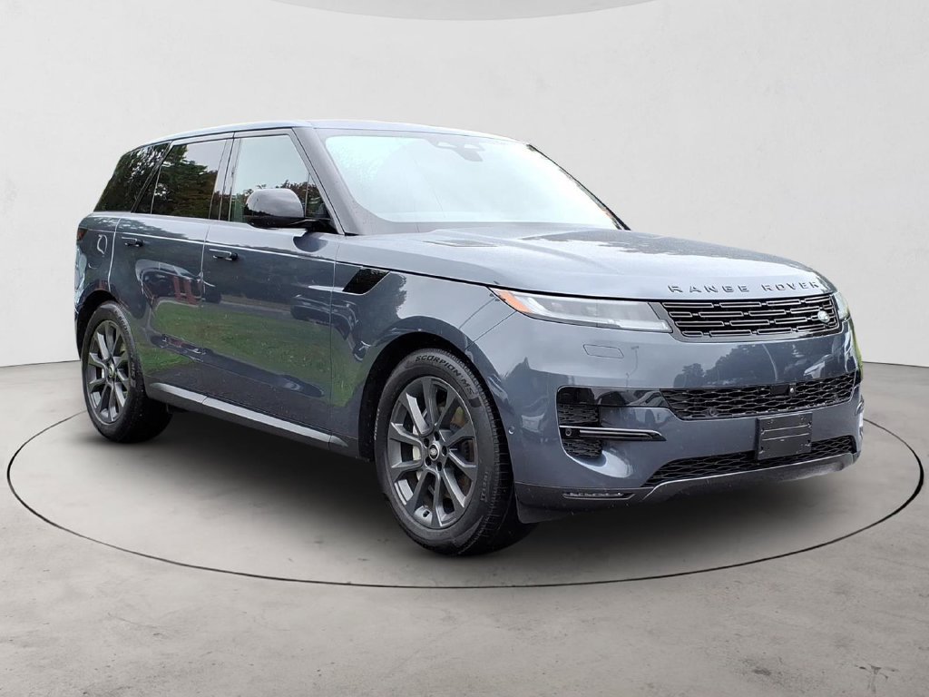 Used 2025 Land Rover Range Rover Sport SE AWD/4WD image 3