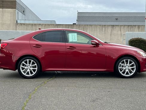 Used 2013 Lexus IS 250 w/ Premium Pkg Value Edition image 6