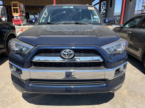 Used 2017 Toyota 4Runner Limited AWD/4WD image 2