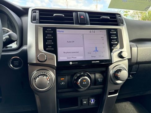 Used 2022 Toyota 4Runner TRD Sport w/ Technology Package image 17