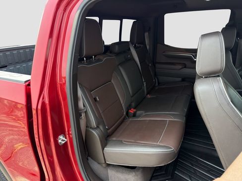 Used 2024 GMC Sierra 1500 Denali AWD/4WD image 30