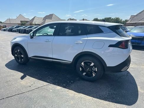 Certified 2026 Kia Sportage LX FWD image 14