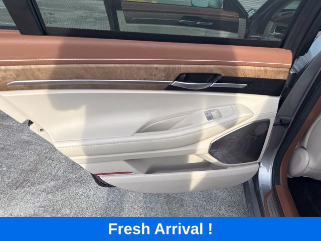 Used 2021 Genesis G90 3.3T Premium AWD/4WD image 14