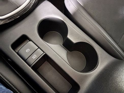 Used 2023 Kia Seltos SX image 15