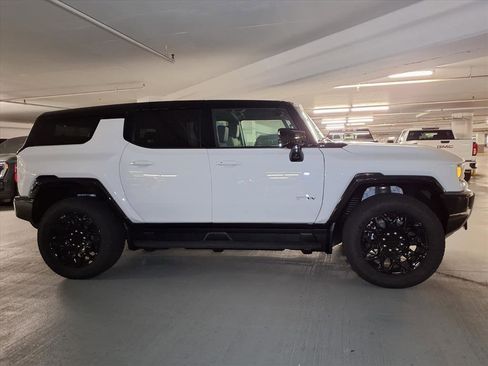 Used 2026 GMC Hummer EV SUV image 4