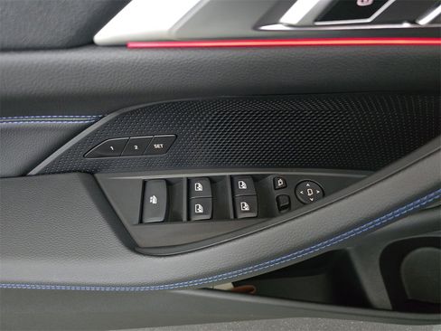 Used 2023 BMW 430i xDrive Convertible w/ M Sport Package image 30