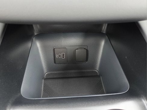 New 2026 Ford Explorer Active image 21