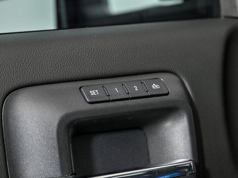 Used 2018 GMC Sierra 2500 Denali w/ Duramax Plus Package AWD/4WD image 13