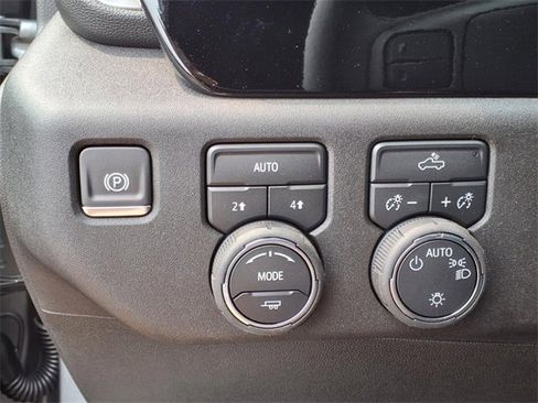 Used 2026 Chevrolet Silverado 1500 LT image 16