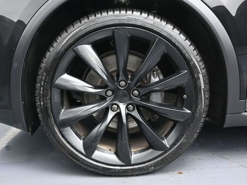 Used 2021 Tesla Model X Long Range image 10