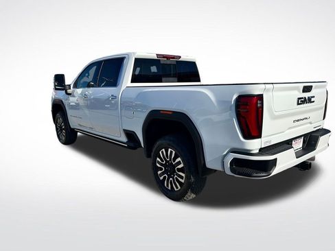 New 2026 GMC Sierra 2500 Denali Ultimate image 3