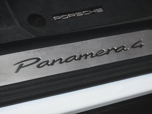 Used 2025 Porsche Panamera 4 E-Hybrid AWD/4WD image 16