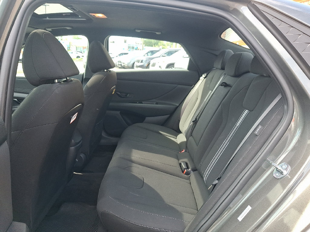 Used 2026 Hyundai Elantra SEL Sport Premium FWD image 11
