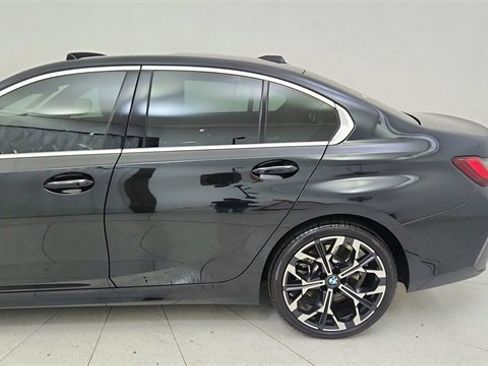 Used 2025 BMW 330i xDrive Sedan image 11