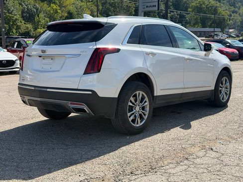 Used 2021 Cadillac XT5 Premium Luxury w/ LPO, Floor Liner Package AWD/4WD image 5