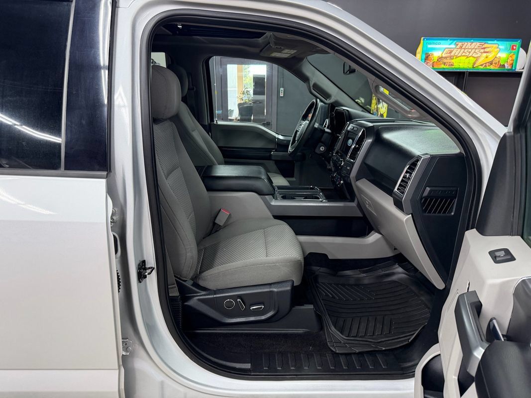 Used 2016 Ford F150 XLT w/ Equipment Group 302A Luxury AWD/4WD image 20