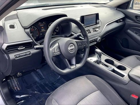 Used 2023 Nissan Altima 2.5 S FWD image 19