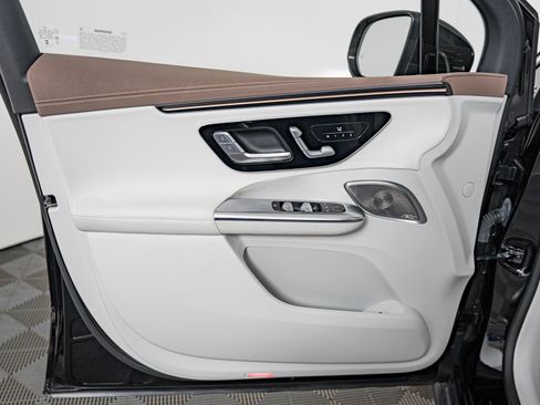 Certified 2023 Mercedes-Benz EQE 500 4MATIC SUV image 24