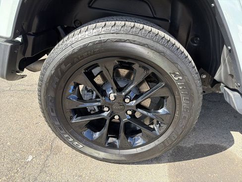 Used 2023 Jeep Wrangler Unlimited Sahara w/ Cold Weather Group image 33