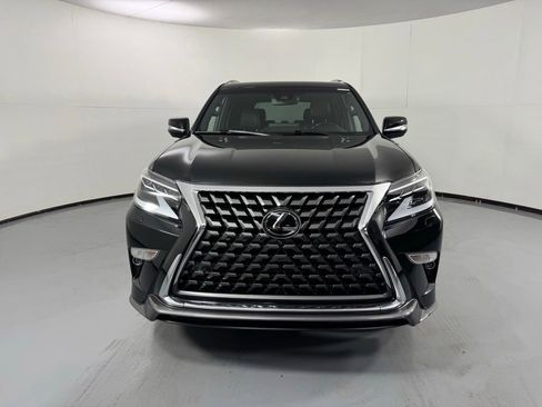 Used 2022 Lexus GX 460 Luxury w/ Sport Design Package AWD/4WD image 2