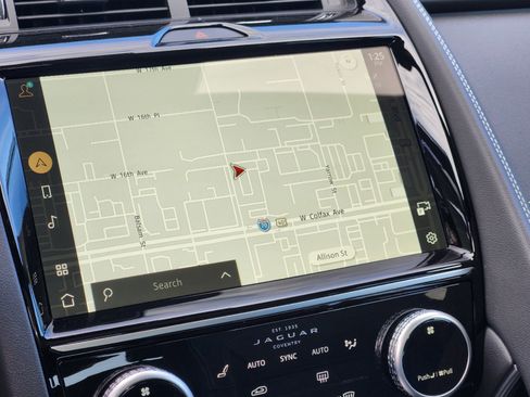 New 2024 Jaguar E-PACE R-Dynamic SE image 25