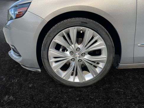 Used 2018 Chevrolet Impala Premier w/ Premier Confidence Package FWD image 32