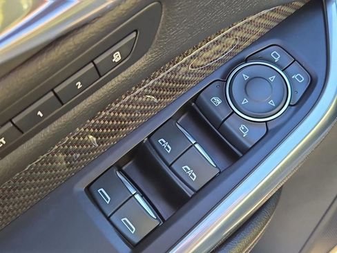 Used 2019 Cadillac XT4 Sport image 16