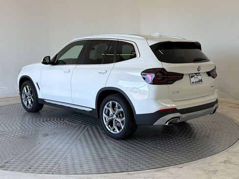 Used 2024 BMW X3 xDrive30i w/ Premium Package AWD/4WD image 3