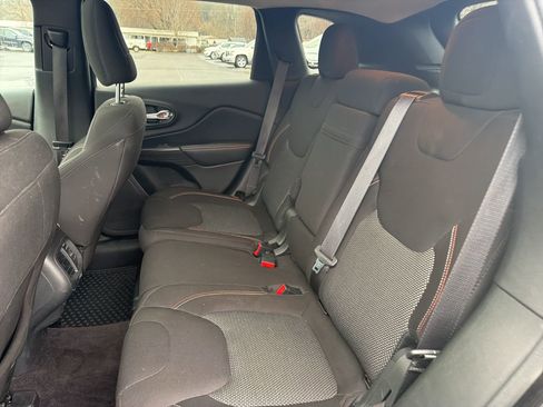 Used 2016 Jeep Cherokee 75th Anniversary image 23