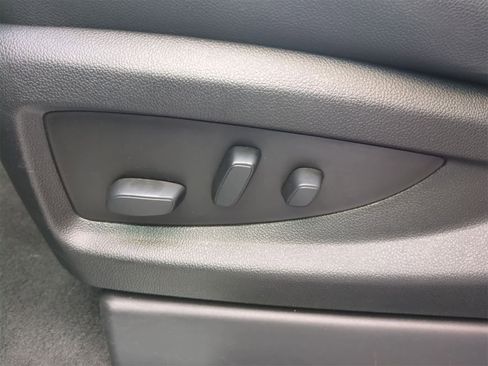 Used 2020 Chevrolet Suburban Premier image 17