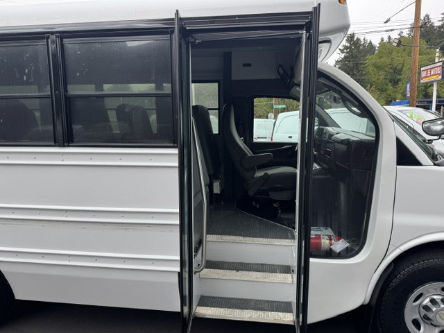 Used 2013 Chevrolet Express 3500 w/ School Bus Package RWD image 6