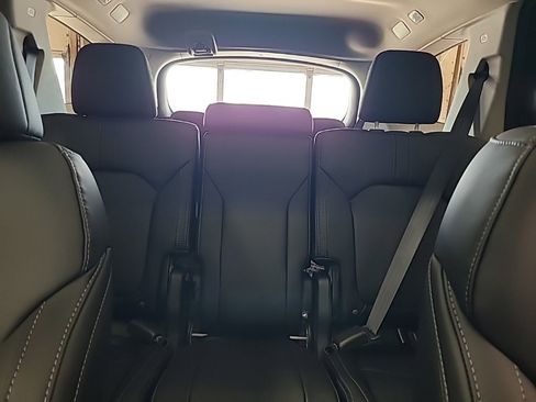 New 2026 Honda Pilot Touring image 10