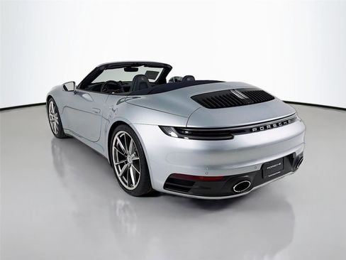 Used 2021 Porsche 911 Cabriolet image 32