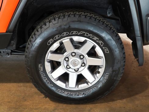 Used 2014 Toyota FJ Cruiser 4WD w/ Upgrade Package image 54