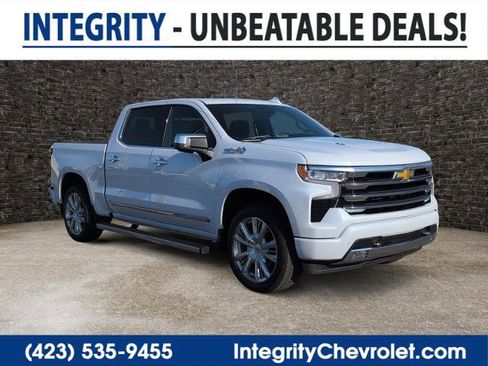 New 2026 Chevrolet Silverado 1500 High Country w/ High Country Premium Package AWD/4WD image 1